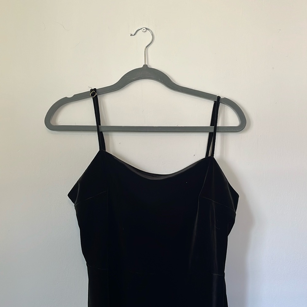 Black Velvet Express Dress
